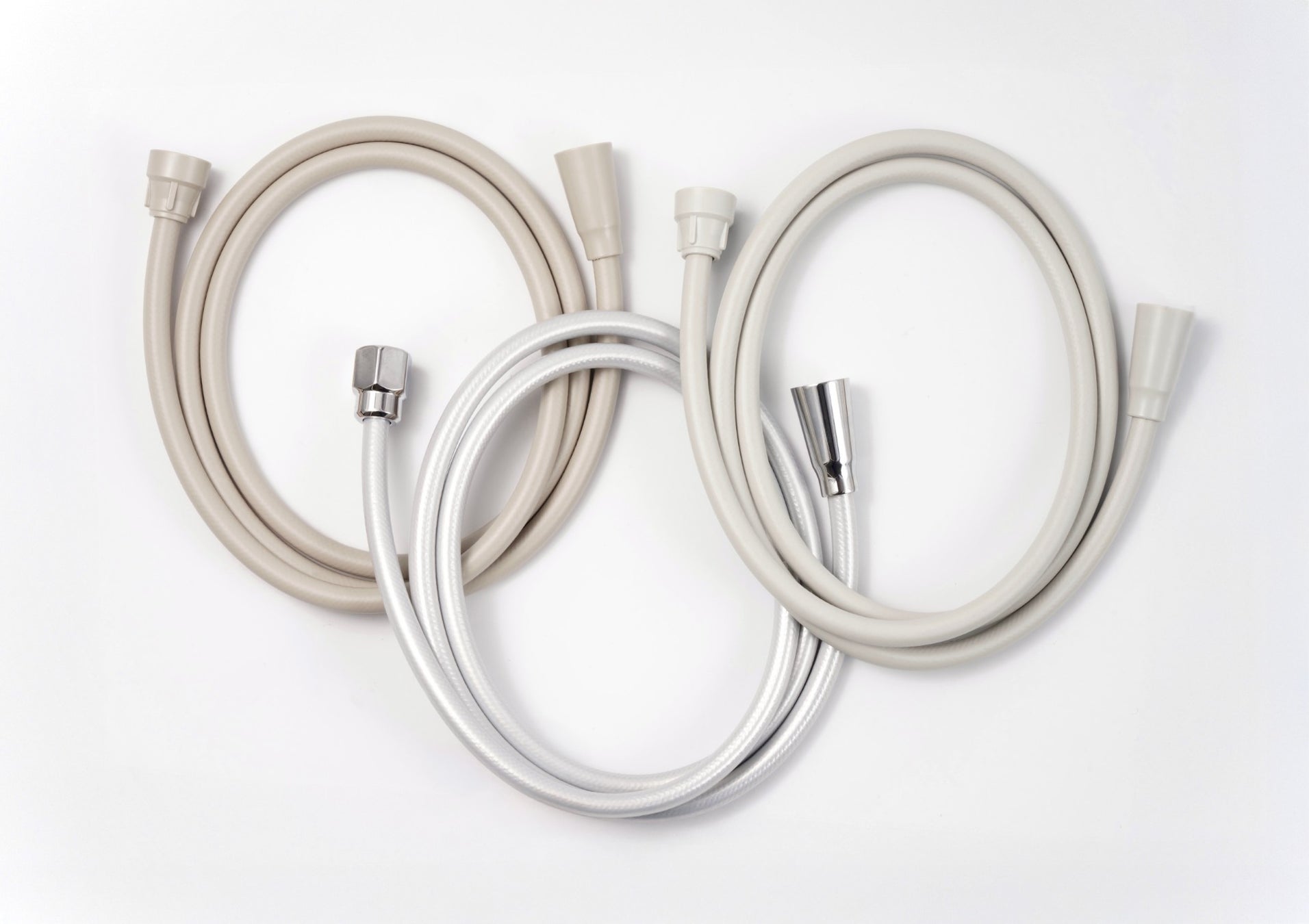 軽くてスリムなシャワーホース「YUQOL（ユコル）」発売