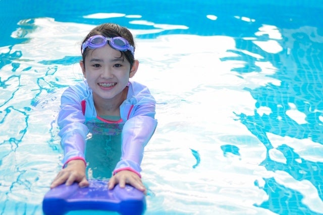 満足度の高い『キッズスイミングスクール』ランキング┃『幼児』 	【JSSスイミングスクール】が初の総合1位┃『小学生』【ルネサンス ジュニアスクール】が2年連続で総合1位（オリコン顧客満足度調査）