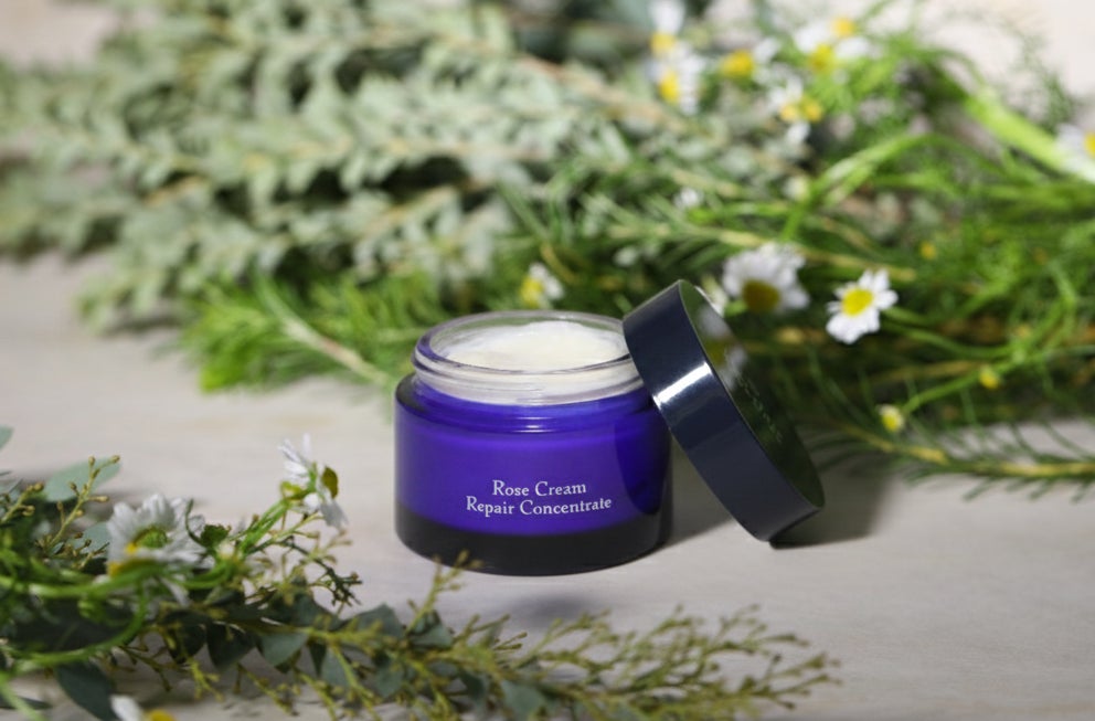 肌の要『ラメラ構造』を整え、バリア機能を守る——ヒト型セラミド2種→5種へ増量し、高機能オーガニッククリームが進化リニューアル