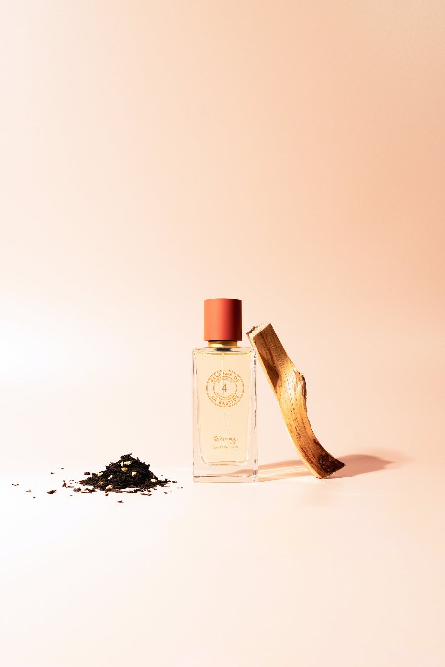 ウッディなニュアンスが漂うティーフレグランス「シヤージュ」が《パルファム ドゥ ラ バスティード》から登場