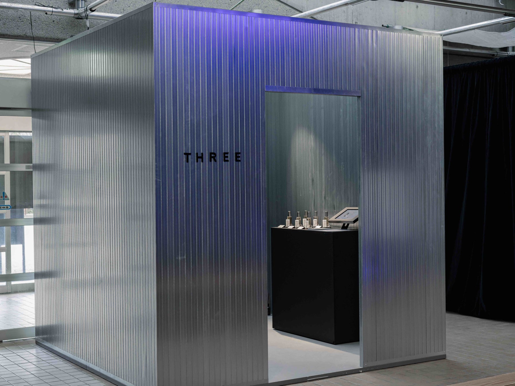 日本最古の公立植物園「京都府立植物園」にて、THREEの体験型インスタレーション「THE ROOM OF (IN) SCENTS」開催中