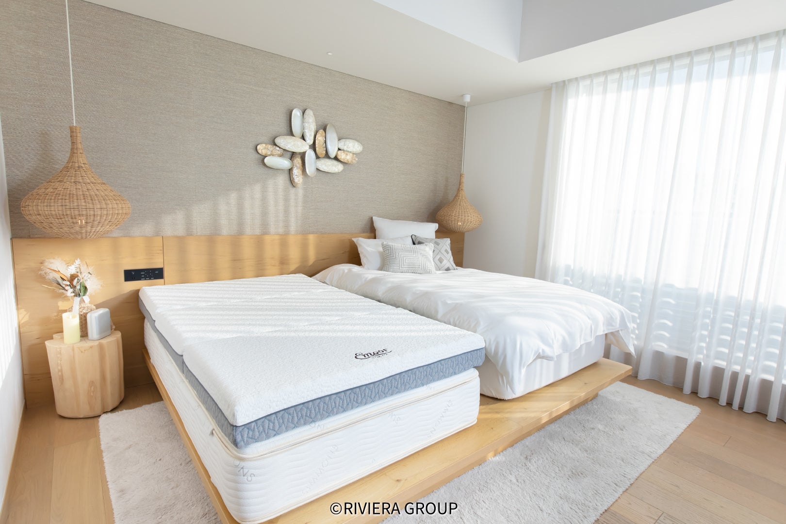 寝心地を科学するエムールの「パーソナライズ寝具サービス」をホテル初導入！リビエラ逗子マリーナで脳と身体を休めるスリープツーリズムを2/5開始。チェックイン時に身体に合ったマットレスをお部屋にセット。