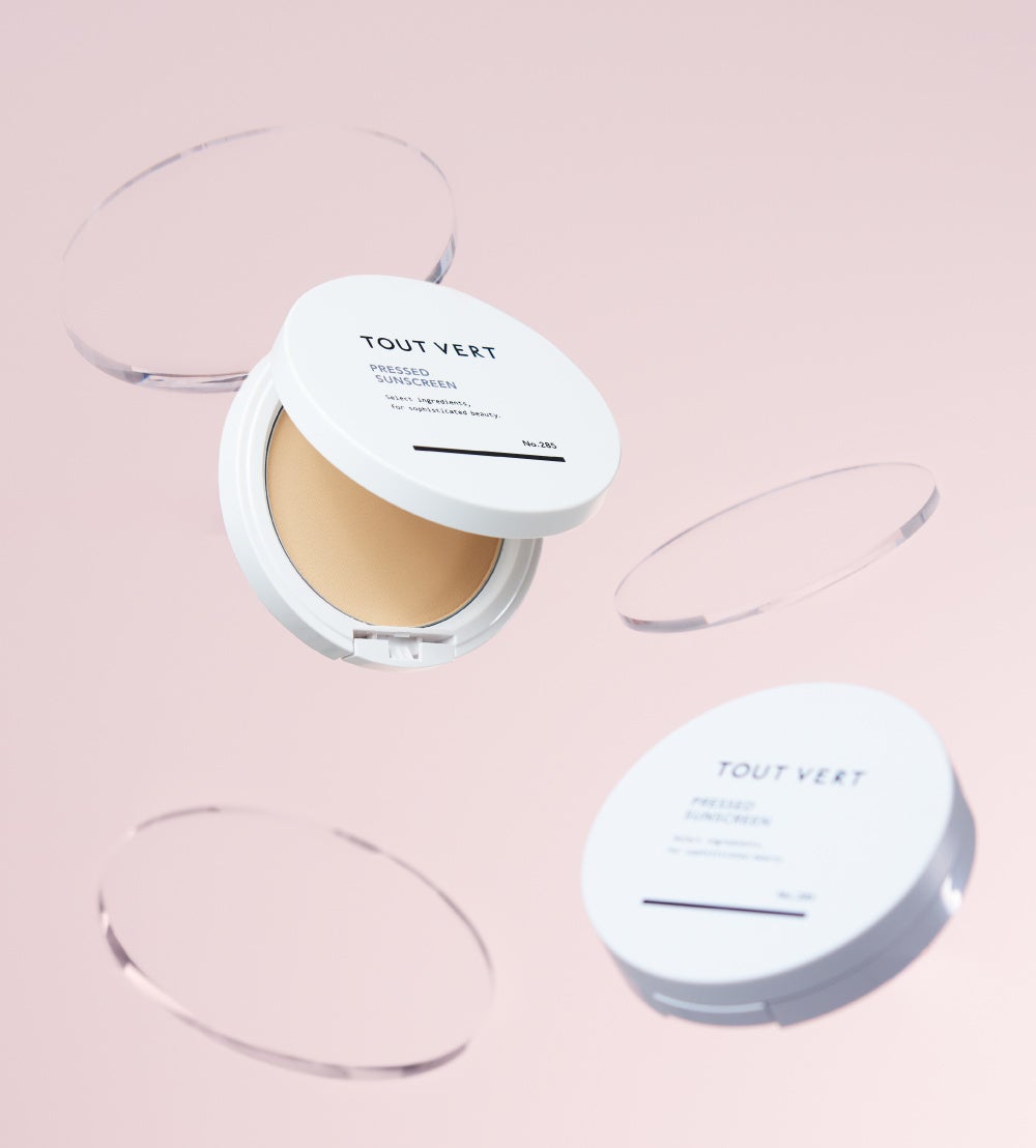 美白・肌荒れ・ニキビにアプローチする 薬用日焼け止めパウダー「薬用プレストサンスクリーン」が定番商品としてトゥヴェールより新発売