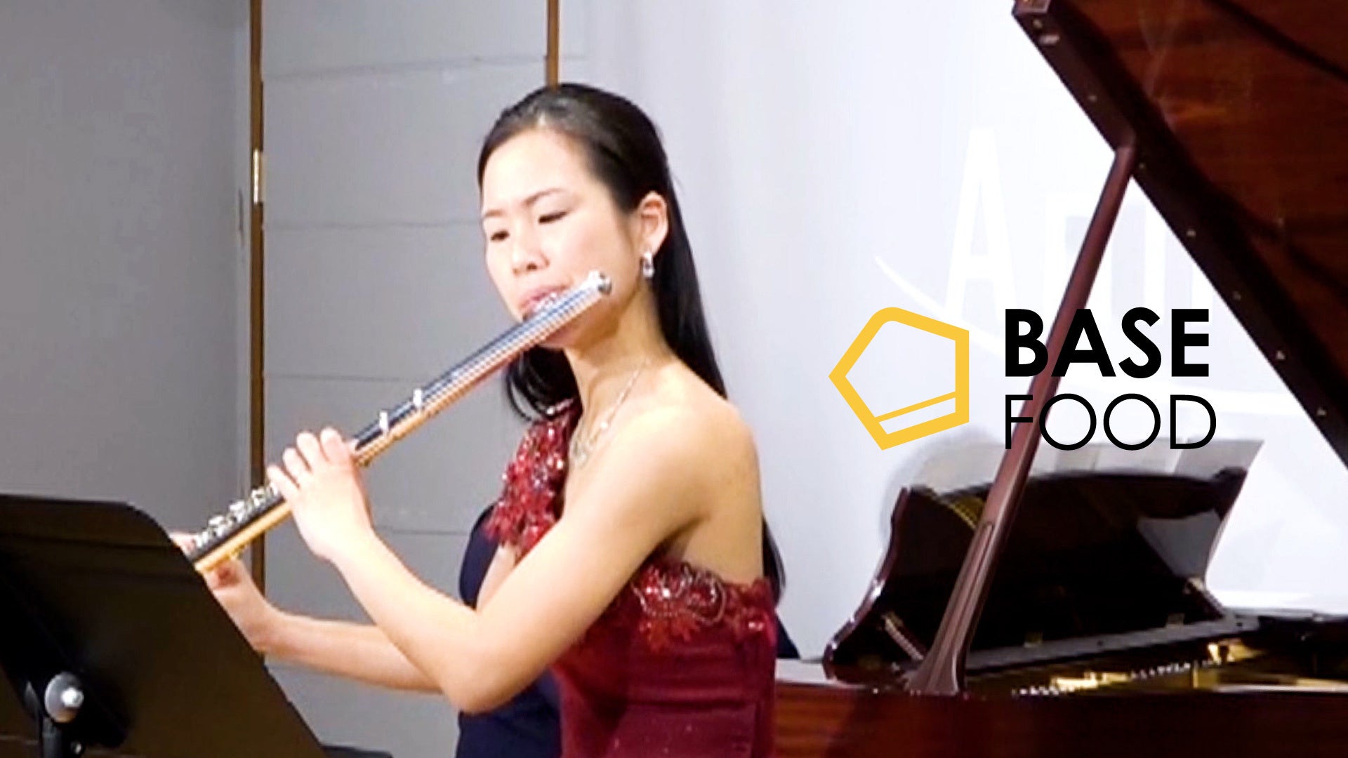 フルート・アルトフルート奏者三田智美さんとのサプライヤー契約を締結