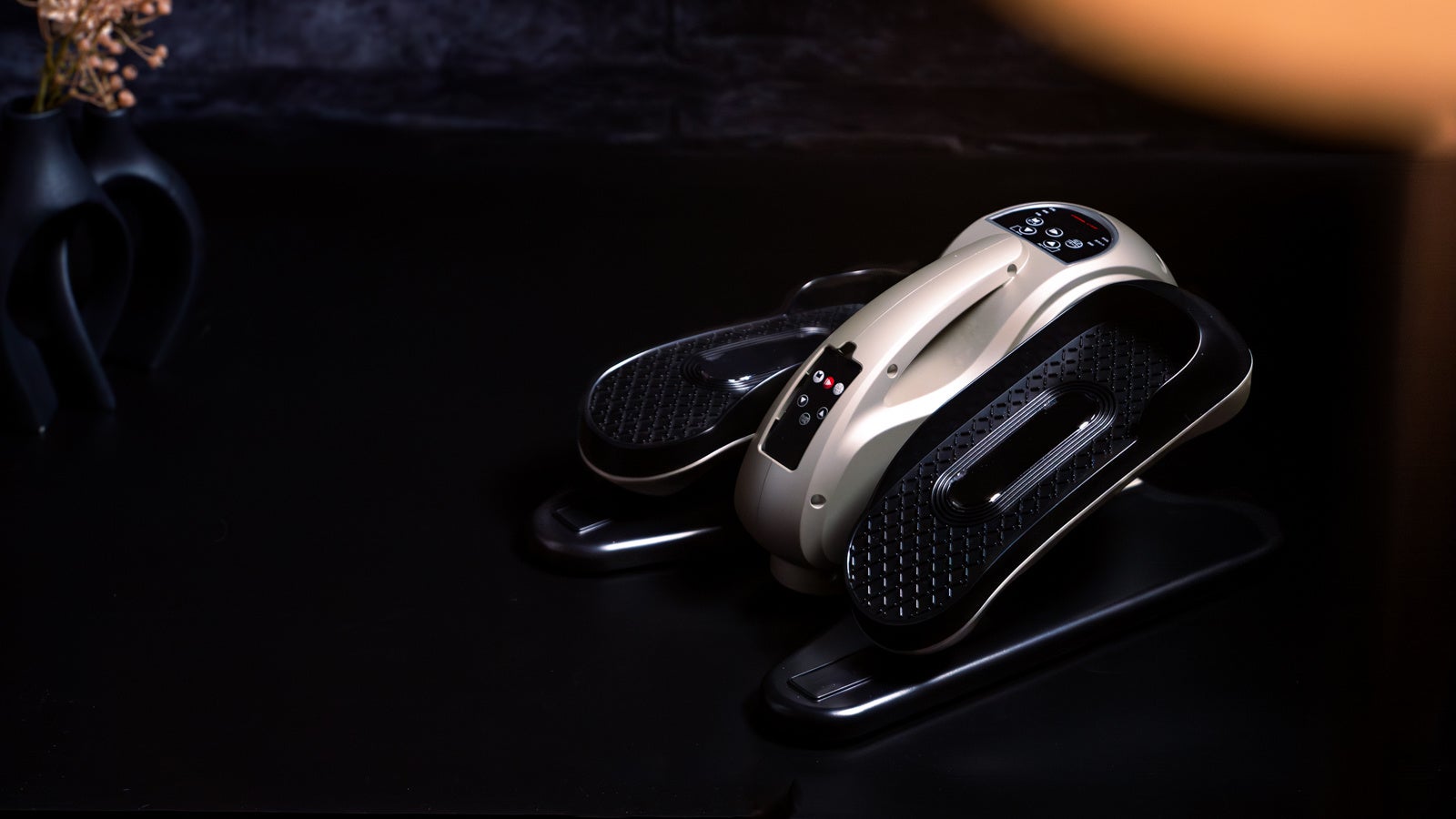 「新感覚、足を鍛える第一歩」Step Walker（ステップウォーカー®）2月21日よりmachi-ya by CAMPFIREで提供開始。