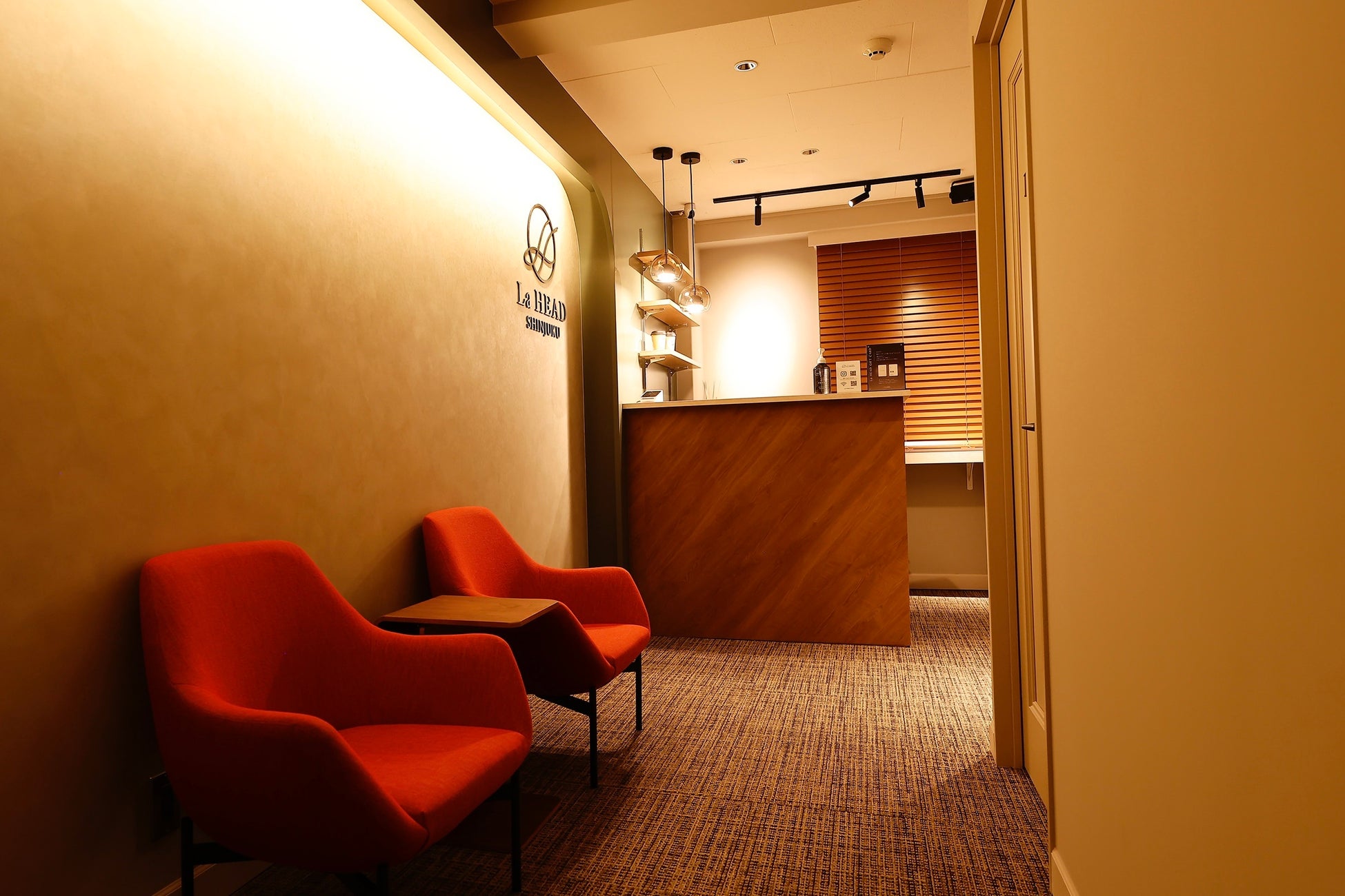 新宿に“脳の無重力”を生み出す没入型サロン『La HEAD（ラ ヘッド）』誕生。深い休息と静かな解放を届けるドライヘッドスパ体験