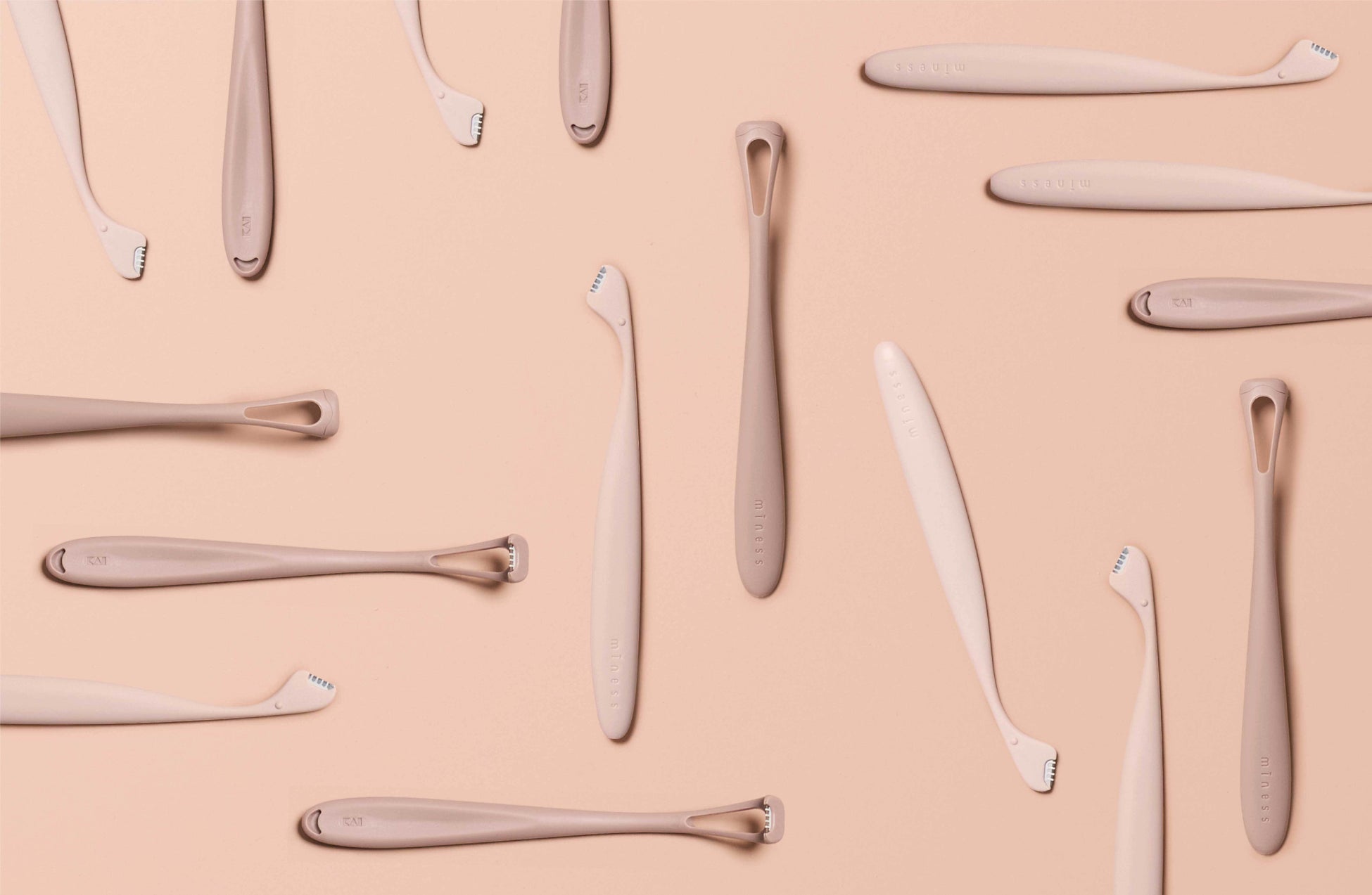 パーソナルケアブランド「miness」から「miness プチまゆ用カミソリ」L型・T型の２種類を発売