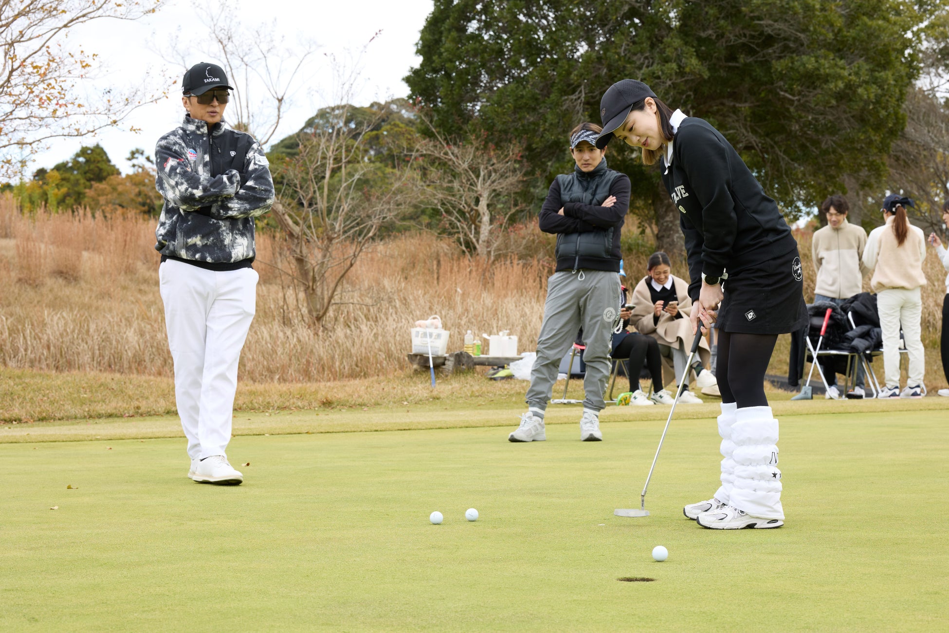 ひんやり冷感(※1)スティックで、夏に魔法を。映画『ウィキッド 永遠の約束』公開記念。塗るネッククーラー「アセダレーヌ」限定コラボアイテム登場