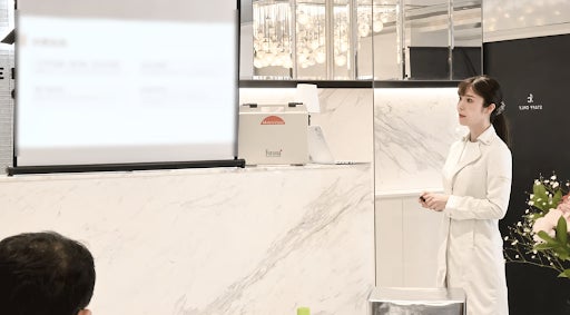 【開催報告】日本一号機を導入しているTHE ROPPONGI CLINIC 長尾沙也加医師によるフォトナ6Dハンズオンセミナーを実施