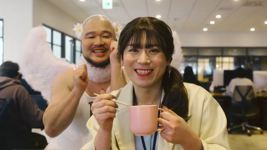 暗闇フィットネス®のパイオニアFEELCYCLEから芸人・クマムシ出演 スーププロテイン「スープロ®」Web-CM公開