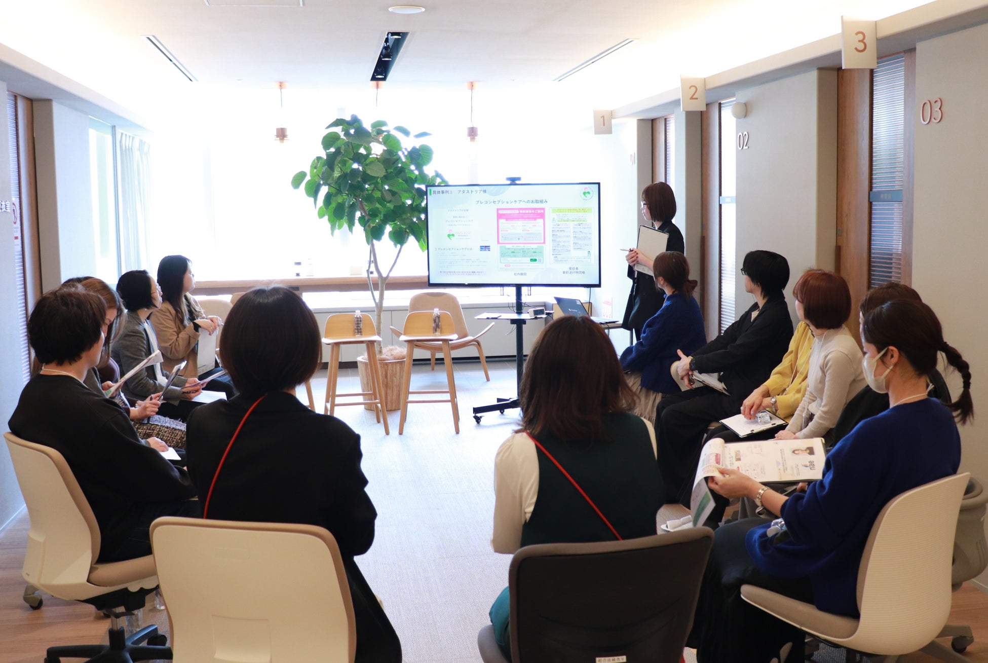 【機能性表示食品】BMIが高めの方の腹部の脂肪とウエスト周囲径を減らす!3月2日(月)「クラッシュタイプの蒟蒻畑プラス」からブラッドオレンジ味が新発売!