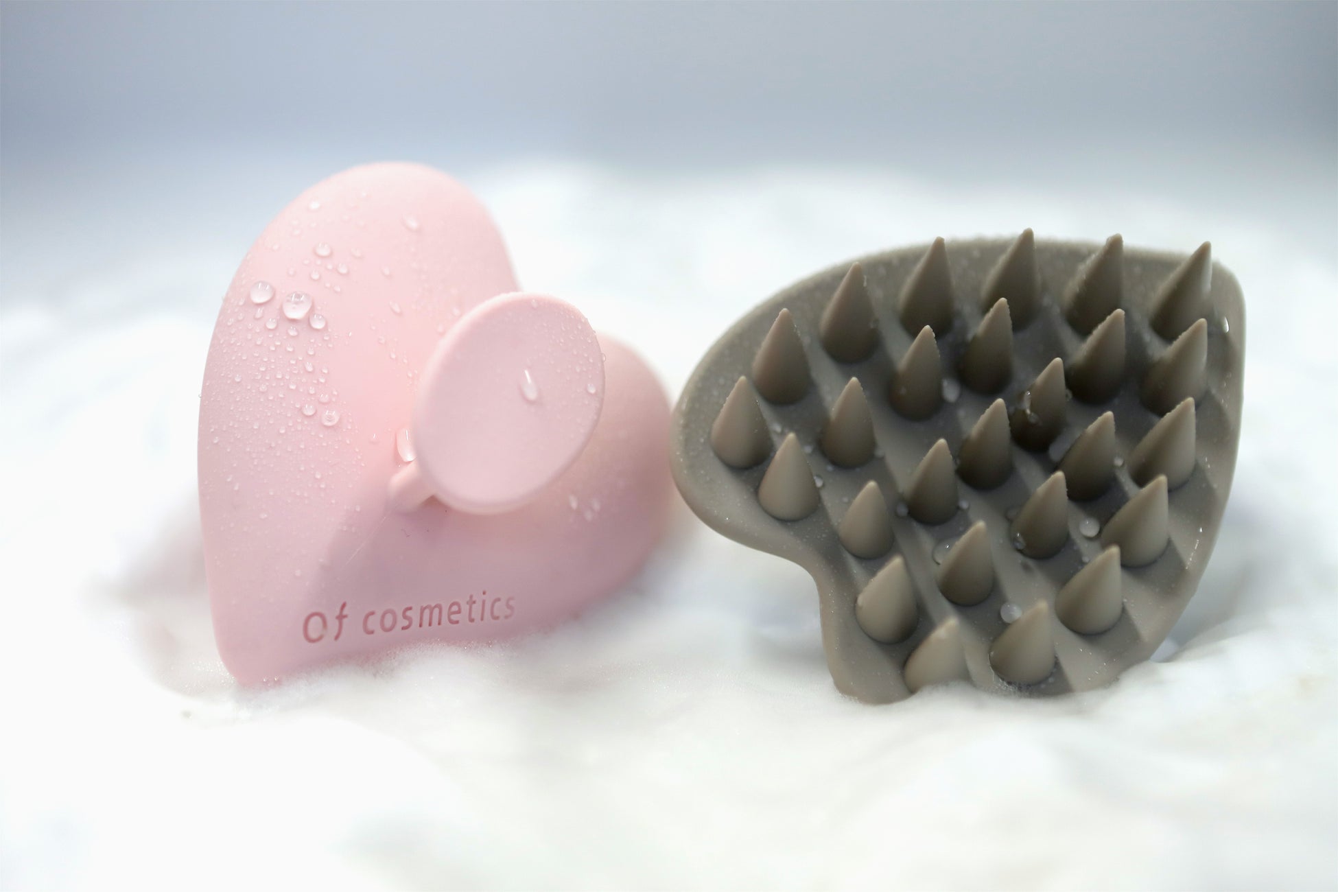 頭皮が喜ぶ、極上フィット感。独自設計「3Dフレックス構造」で“洗い”も“ほぐし”も未体験の心地よさを実現　ヘッドスパブラシフィット誕生