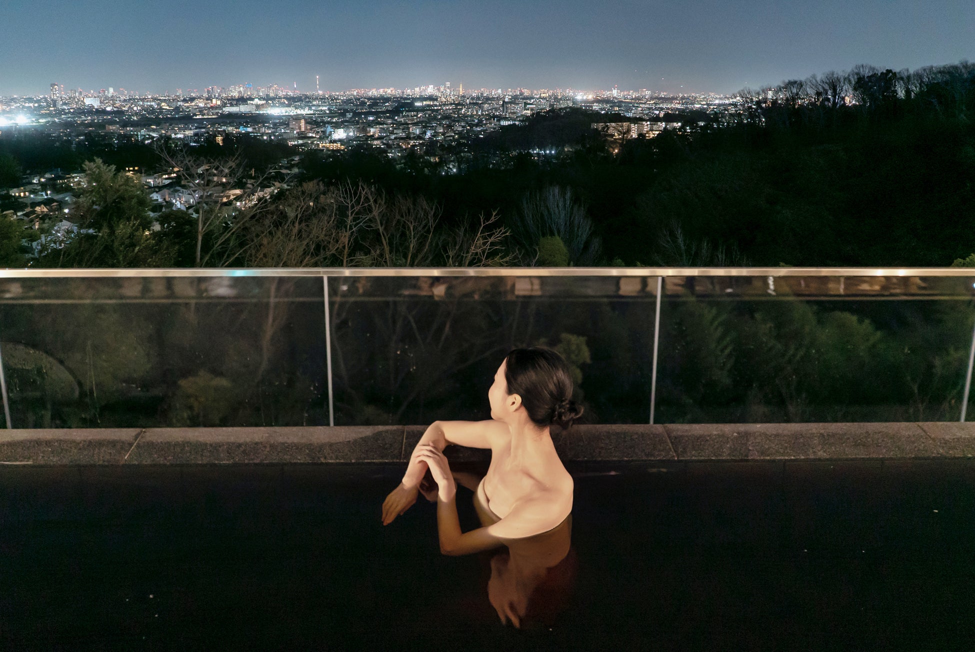 「花景の湯」でお得に極上の癒やし体験を　平日夜限定の「特別ナイト入館券」販売