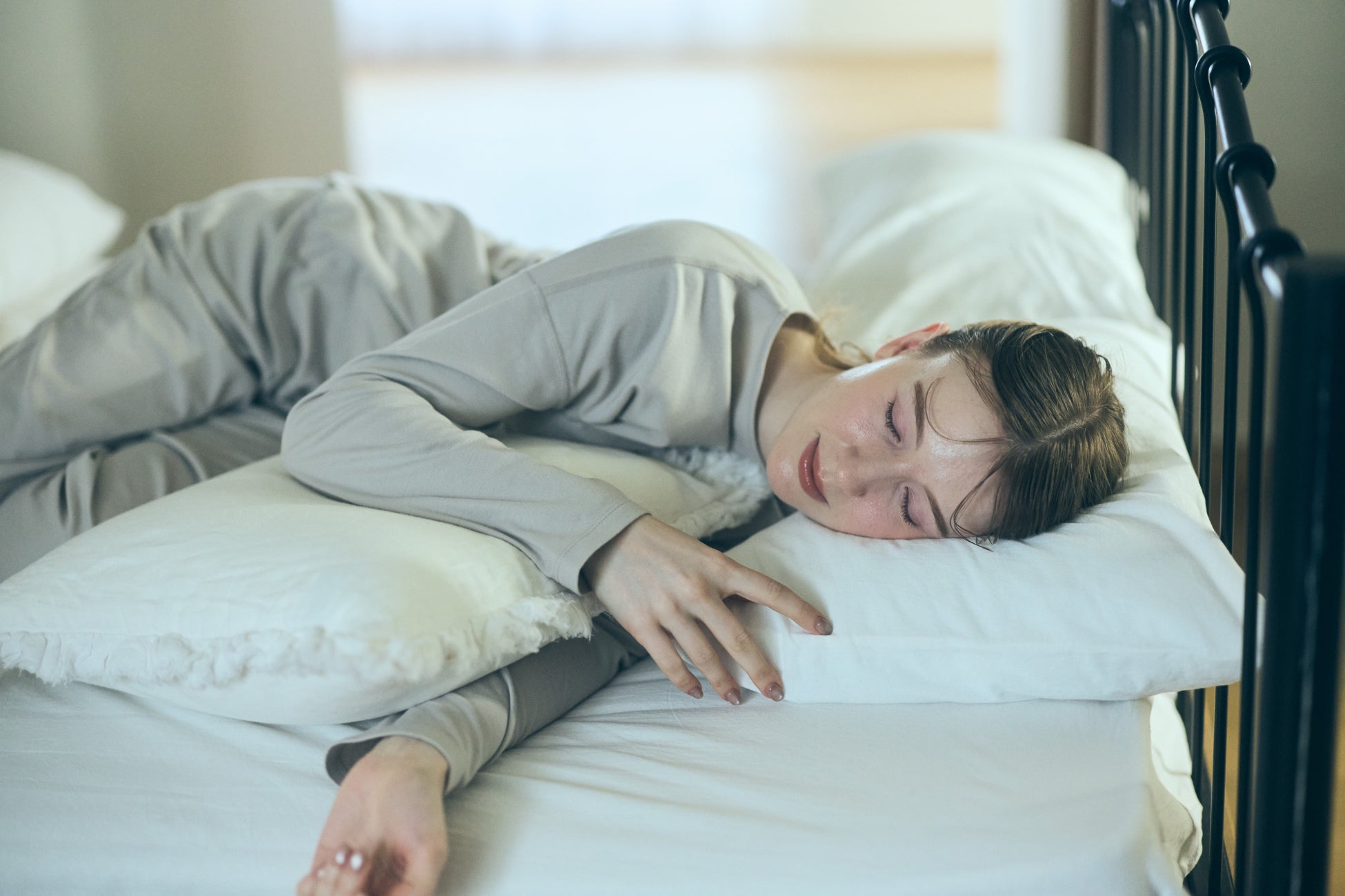 ウェルビーイング企業クロア、音・映像・研究の知見を活かす睡眠ブランド「nemcaro」スリープウェア事業が本格始動