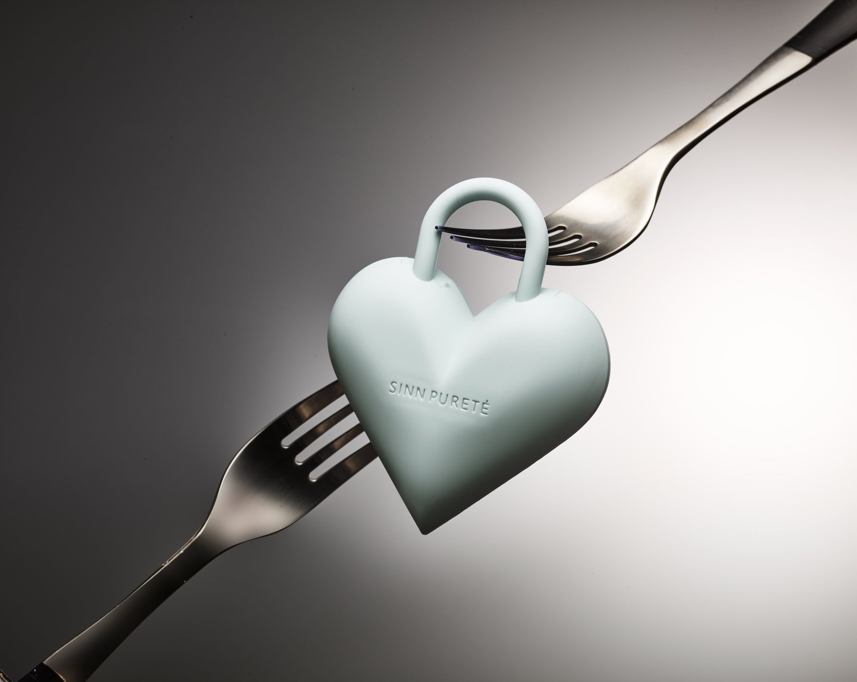 【3/23発売】本気の頭皮のコリにフォーカスした「ハートロック スカルプブラシ」からソフトタイプが登場！