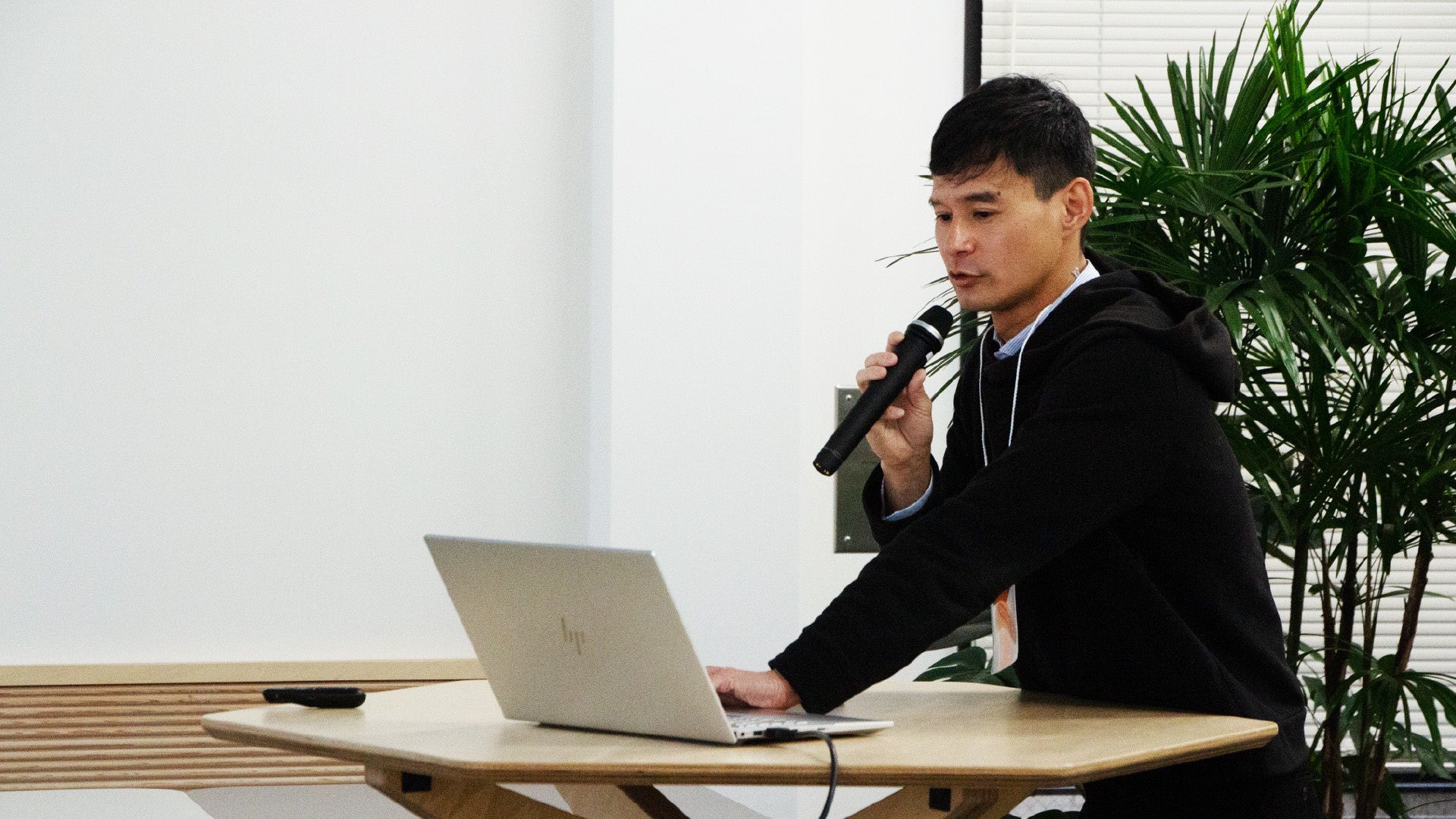 女性の自立支援スクールMerone、mederiと連携2,500名の会員に、オンラインピル処方を福利厚生で提供開始