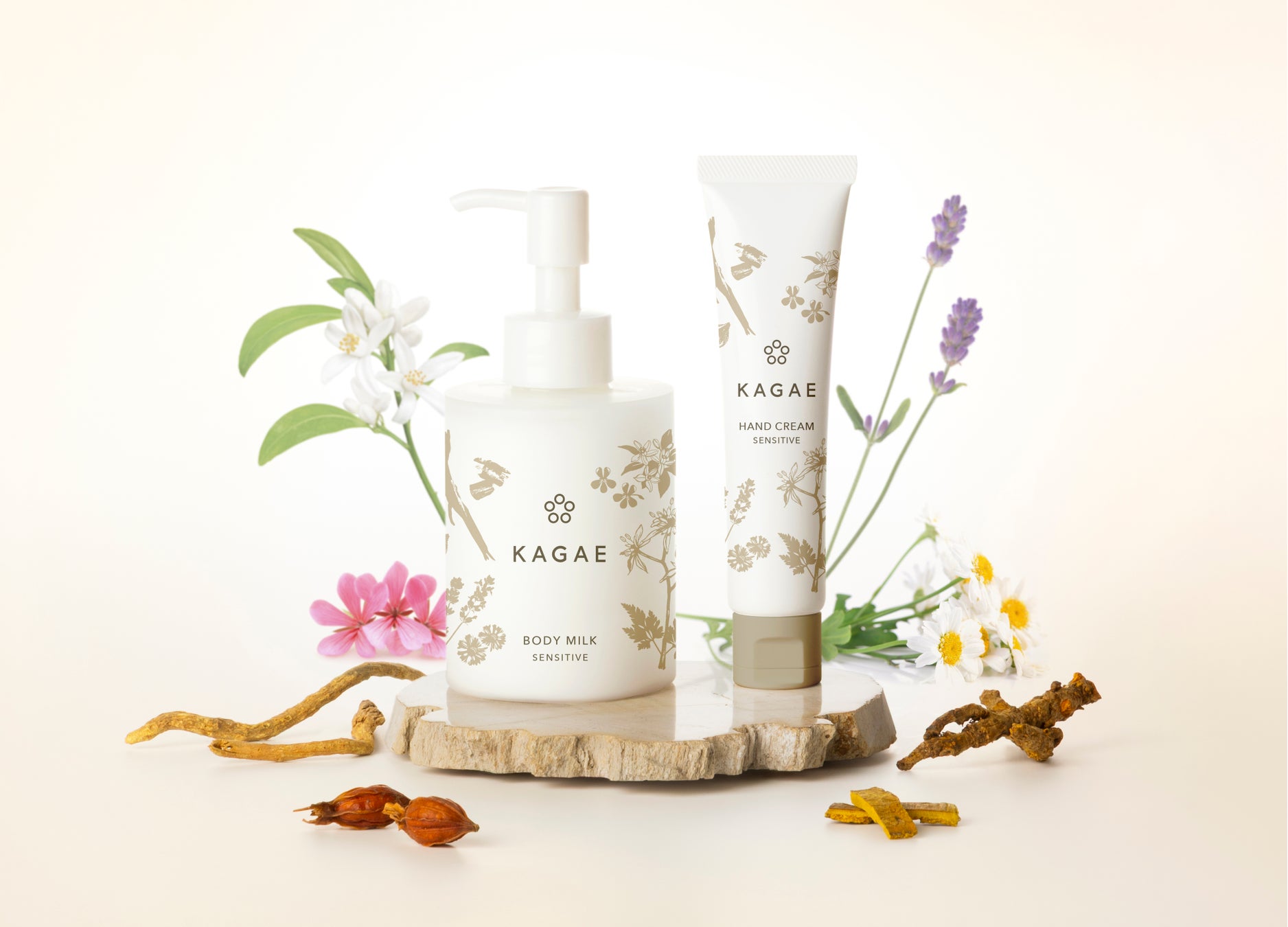 敏感肌ケアに和漢のちからをプラス。発酵保湿液たっぷりの美容液級ボディケア「カガエ センシティブ」ハンドクリーム＆ボディミルク新発売