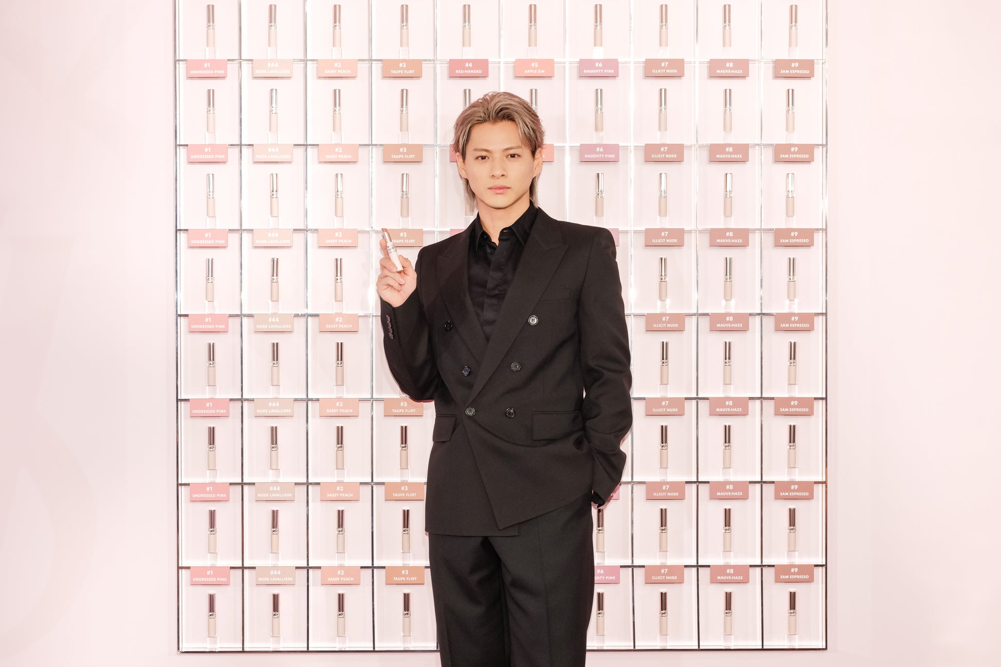 新“ふわじゅわ”リップ「YSL ラブヌード リップスティック」のポップアップ イベントを盛り上げるレセプションに イヴ・サンローラン・ボーテ アンバサダー 平野紫耀が登場