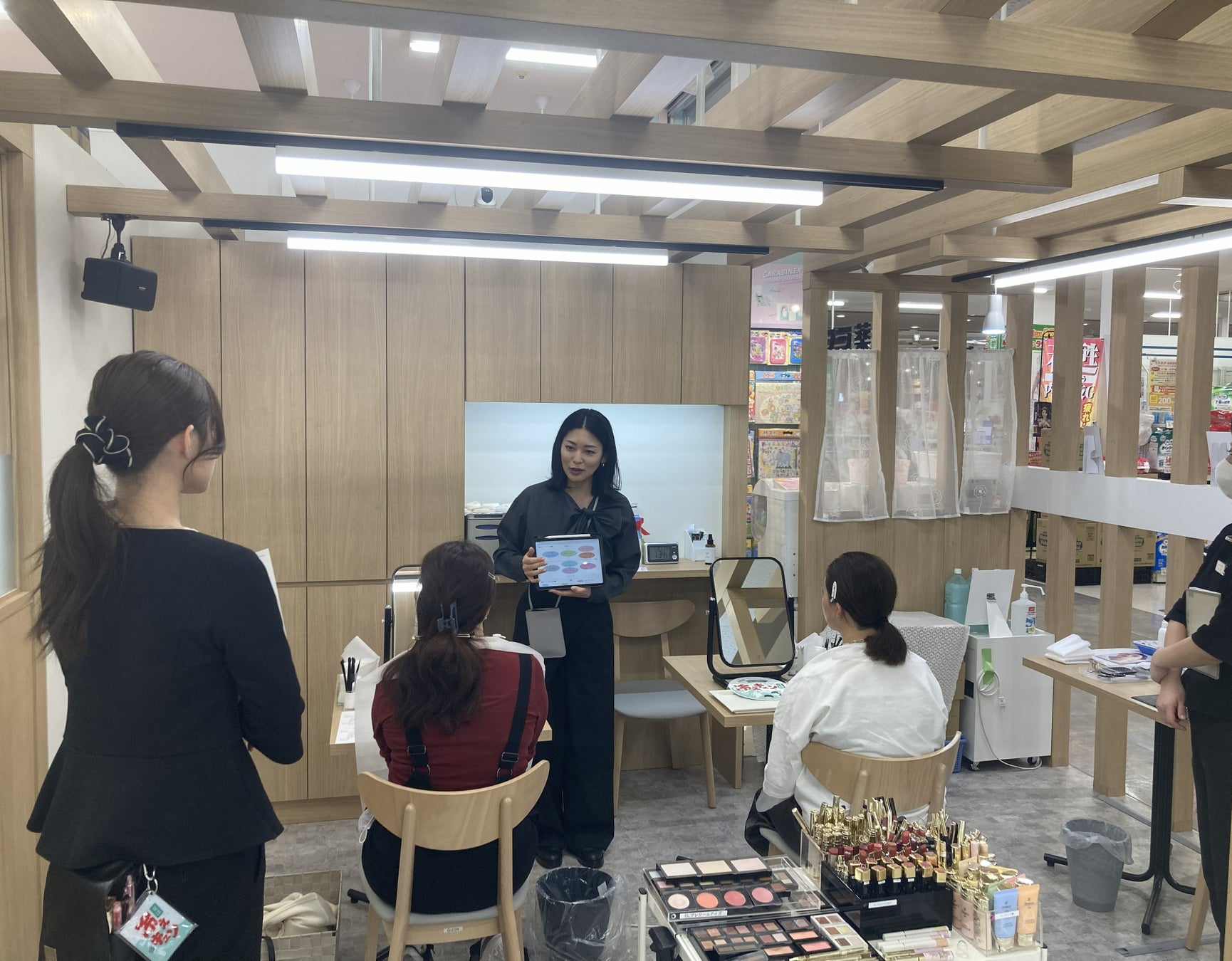 〈ラ・プレリー〉スキンキャビアコレクションより、輪郭美*を纏うサマーキット登場