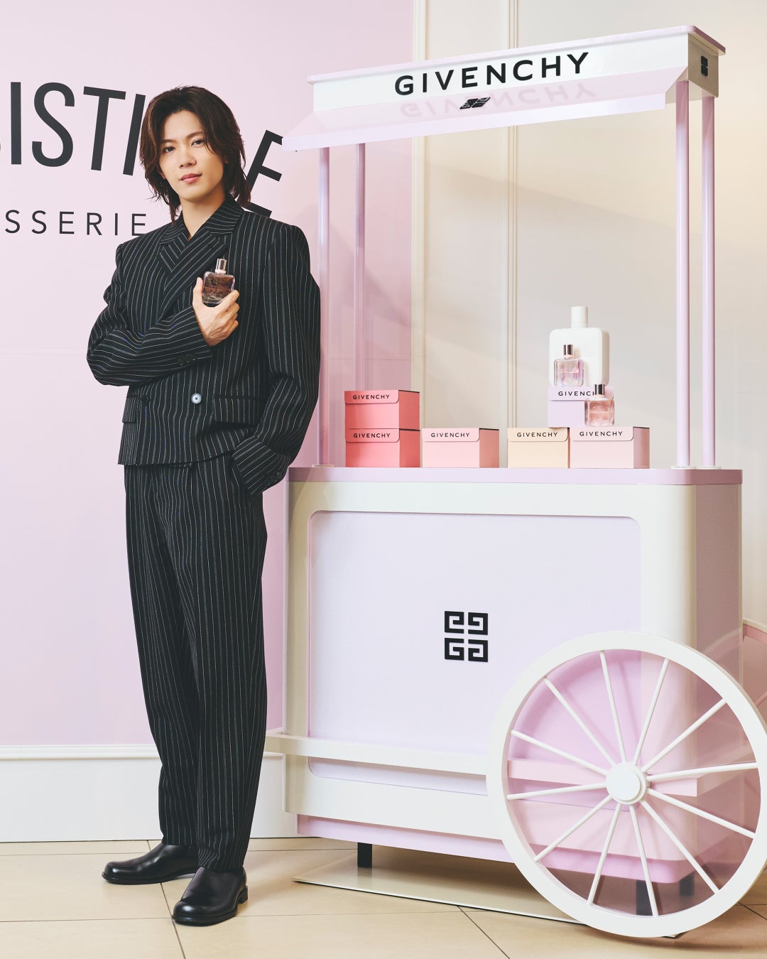 「ジバンシイ イレジスティブル パティスリー」ポップアップが表参道に登場。アンバサダーの神宮寺勇太が五感で味わう、ジバンシイの魅惑的なパティスリー体験。