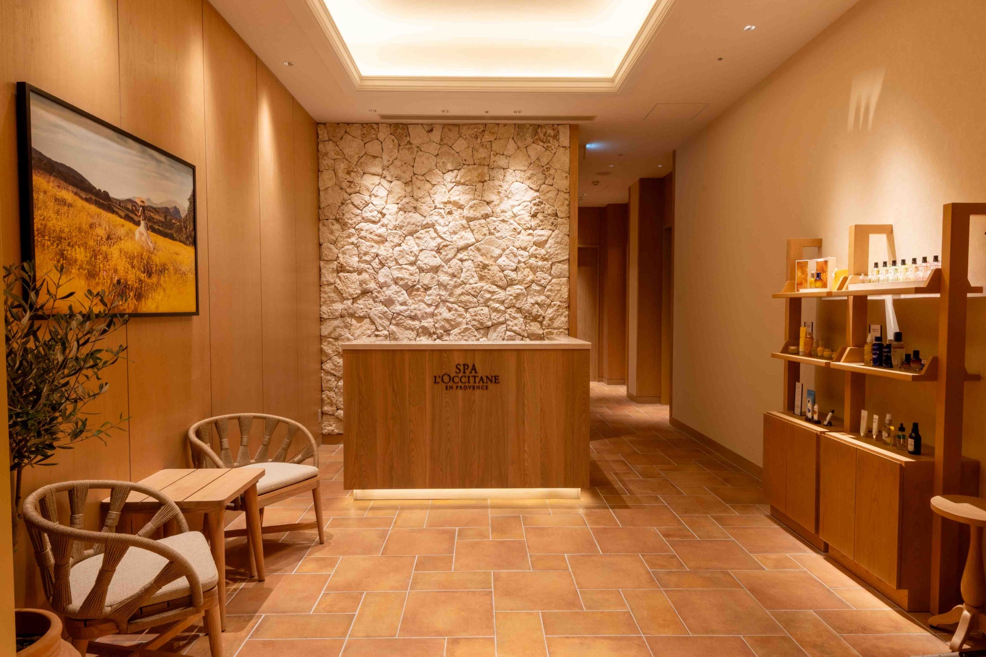 日本最大級のロクシタンスパが沖縄に！ 明日の開業するスパの内装を初公開。