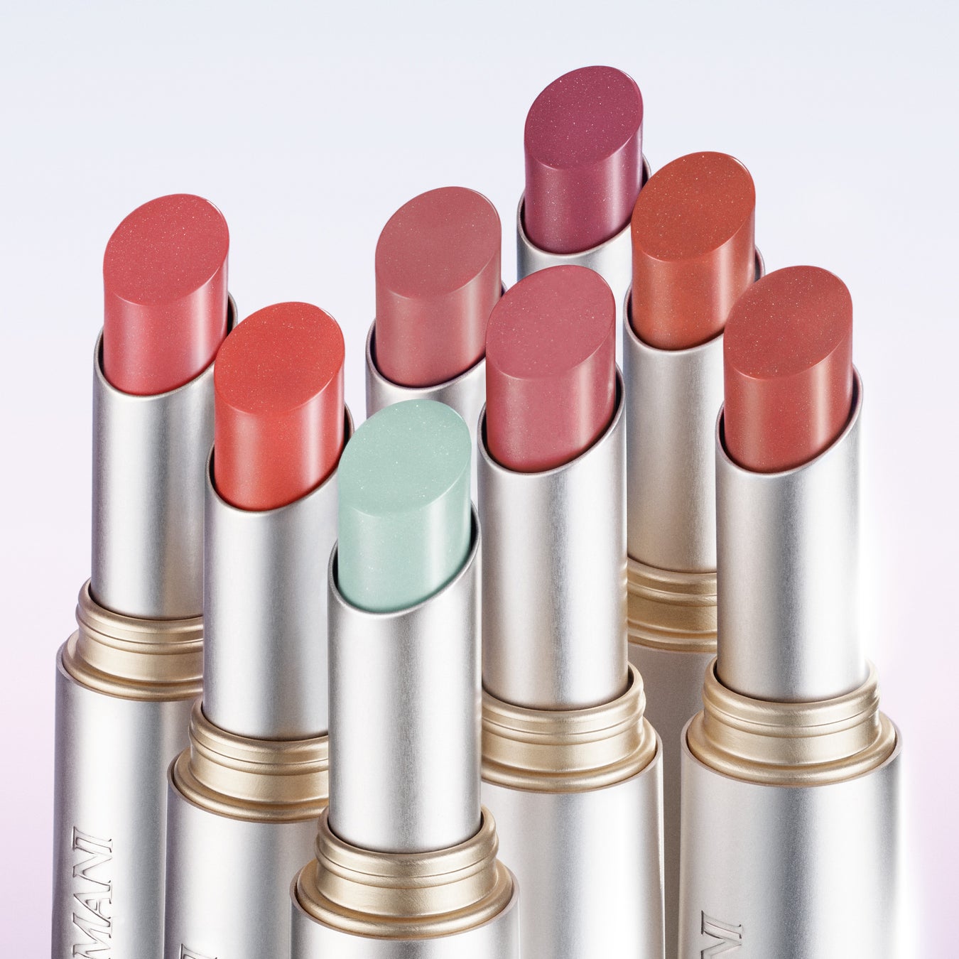 アルマーニ ビューティから「プリズマ フラッシュ リップバーム」が新登場　パールのように輝く透明感×美しい発色を両立