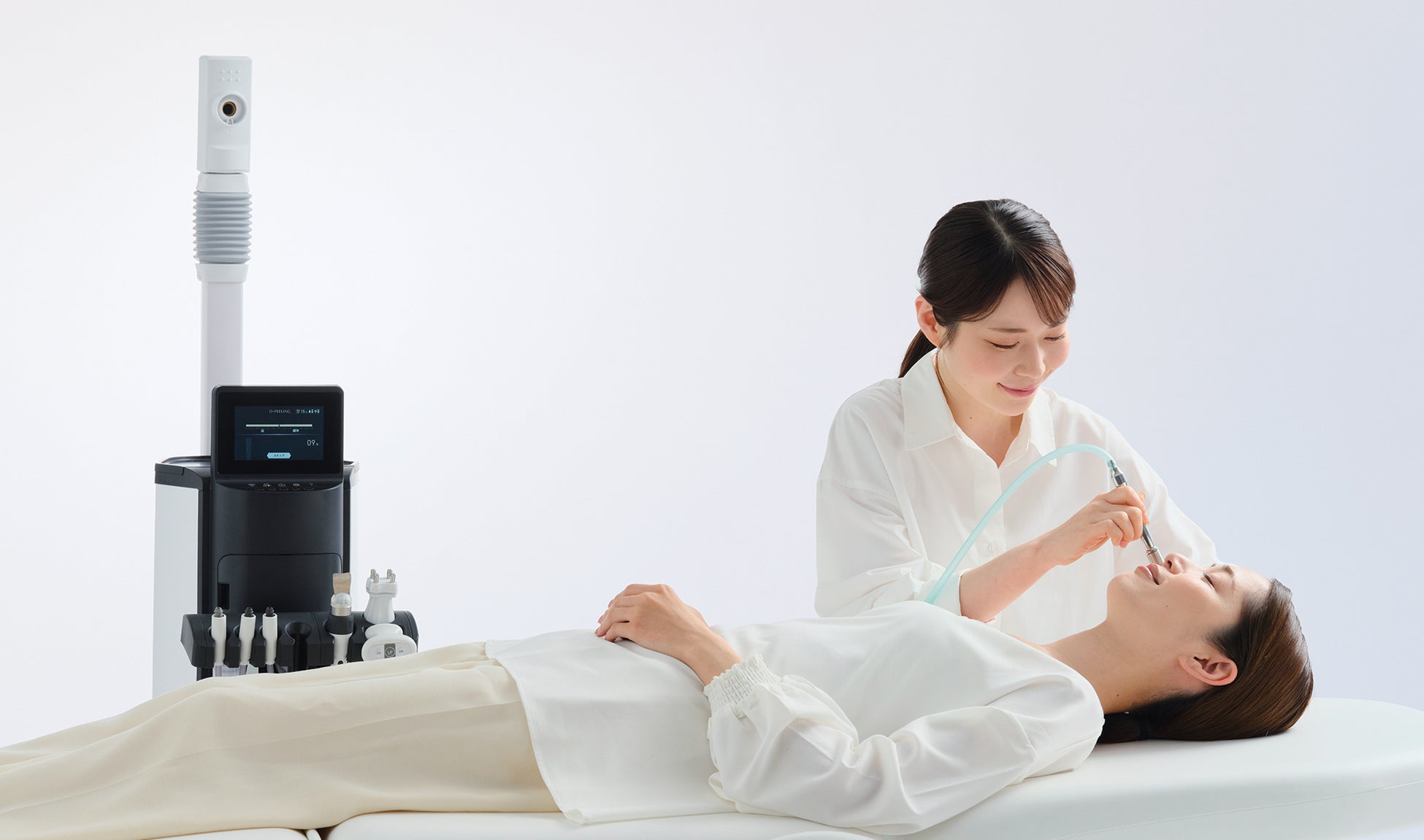 －輝く素肌を、迎えにいく。－ 肌の土台づくりを整える業務用美顔機「CIELESTY（シェレスティー）」5月7日発売