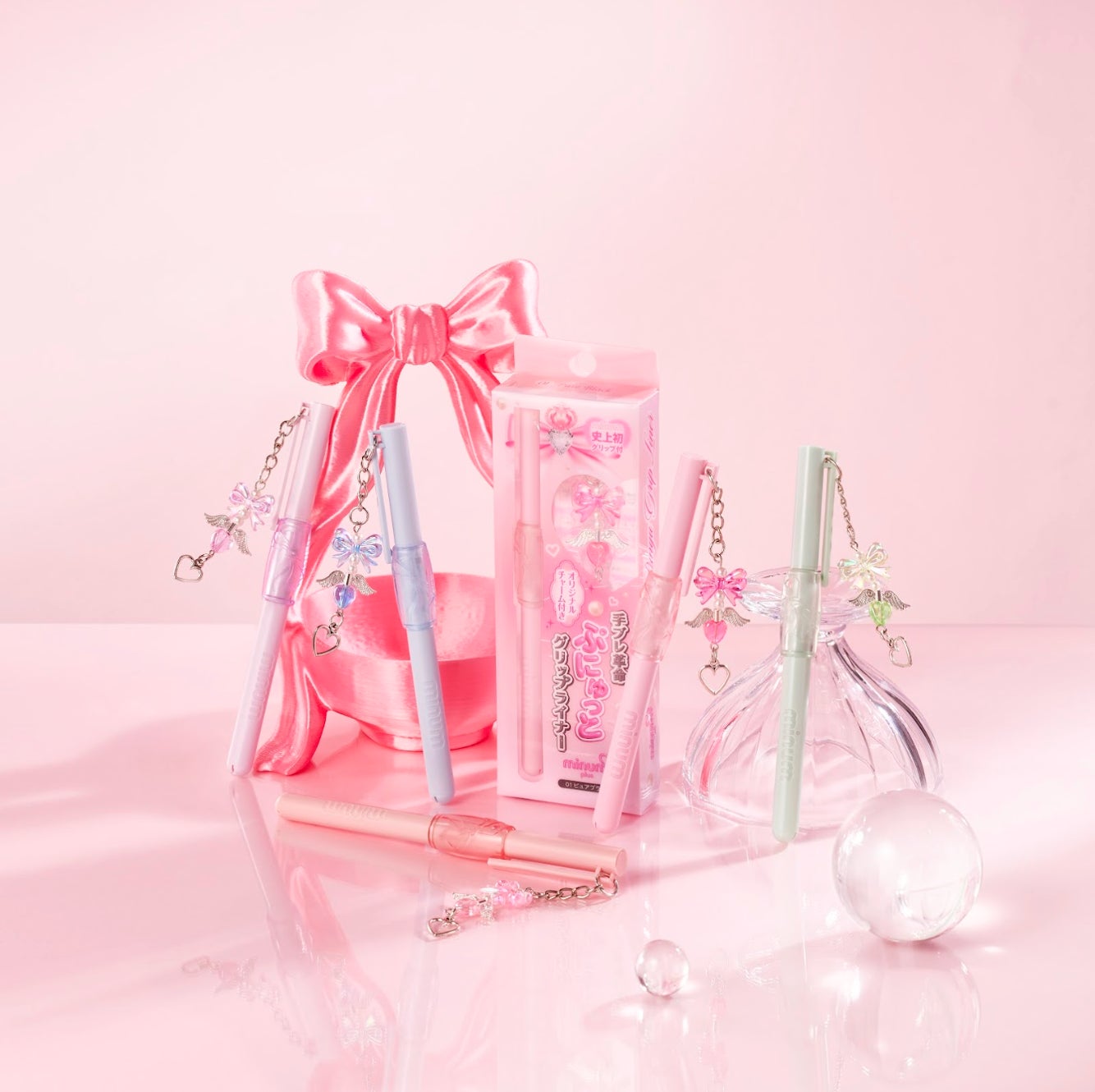 yutoriが展開するコスメブランド「minum」から魔法少女感あふれるチャーム付きぷにゅグリップライナーが発売開始