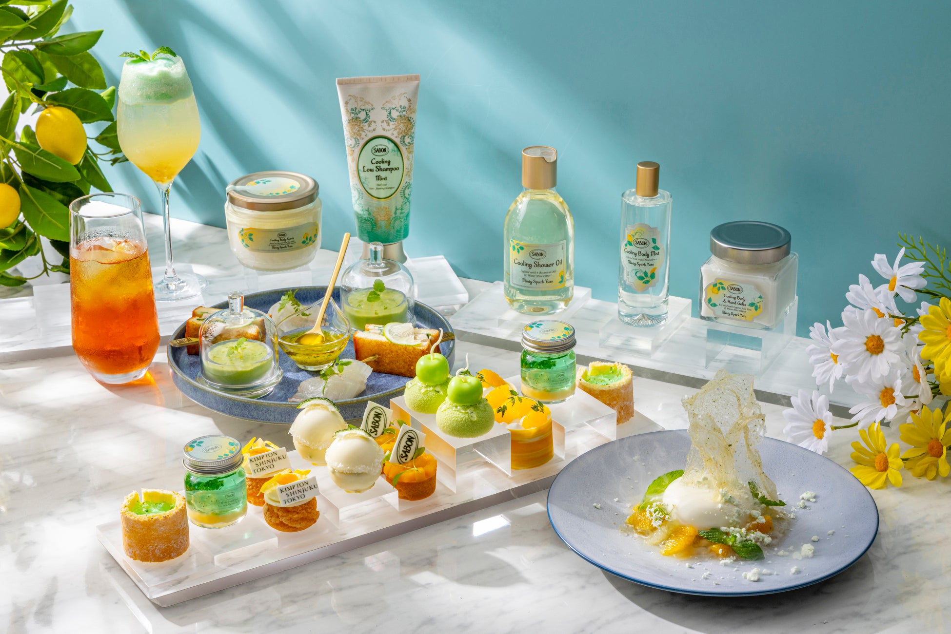 SABONの人気コレクションとキンプトン新宿東京のコラボレーション「Minty Spark Yuzu Cooling Afternoon Tea」を期間限定で開催