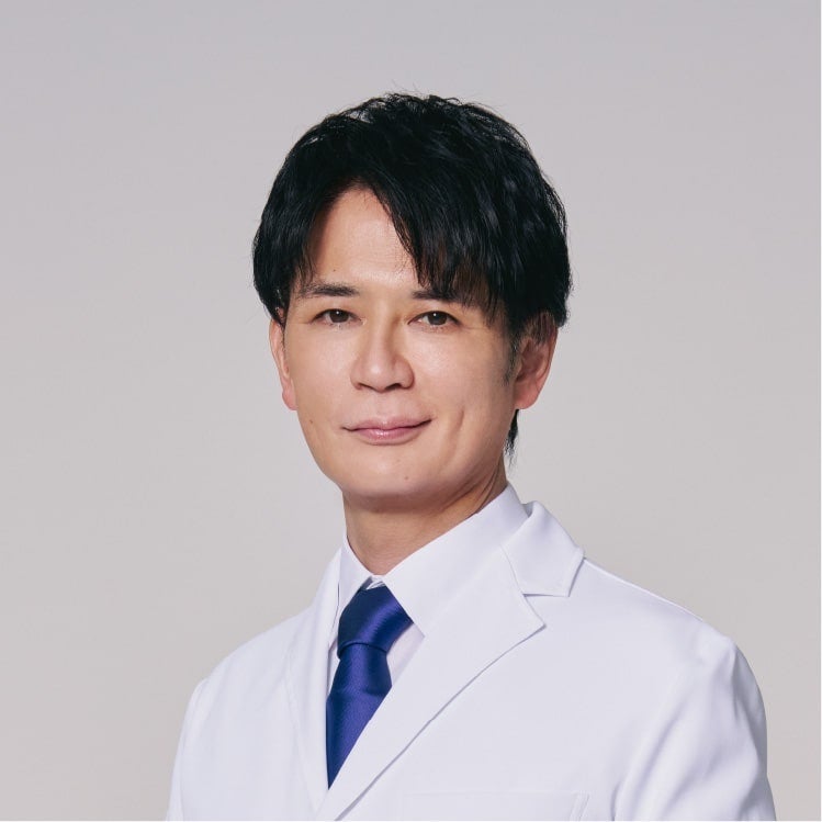 聖心美容クリニック大阪院院長・寺町英明医師が糸リフトの医師向けシンポジウムに登壇。糸リフト・スレッドリフト治療の最新知見を共有。