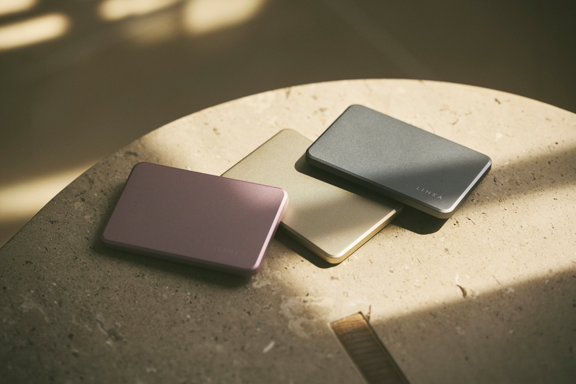 【新発売】LINKAより、”かわいい”と”機能性”を兼ね備えたモバイルバッテリー「グロウチャージ」を3色展開で6/12(金)より順次発売開始