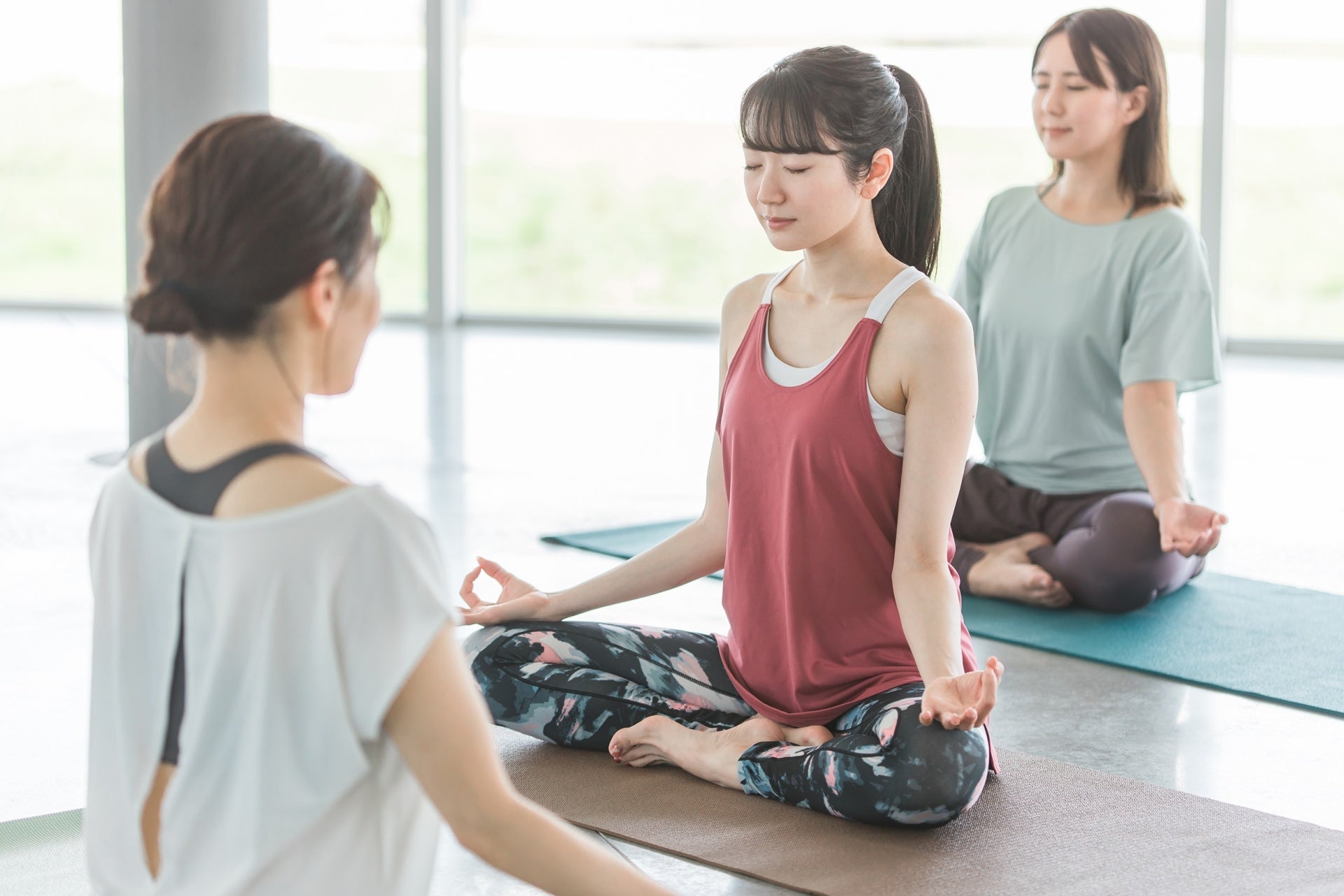 株式会社AN・夏の不調を内側からリセット！アロマショップNature×整体院ユーテラス特別コラボ『女性のためのヨガ×内臓整体』ワークショップ