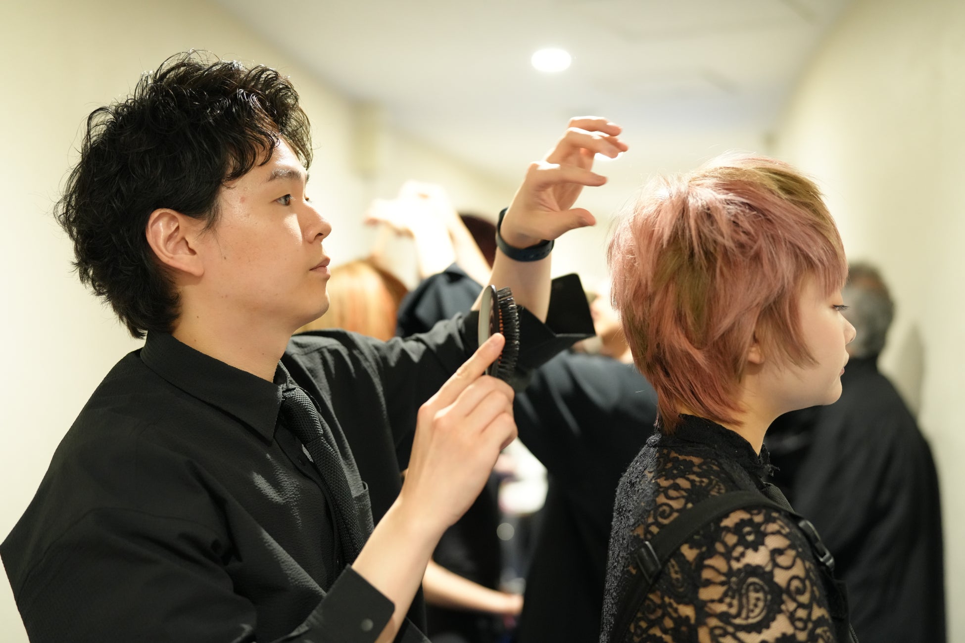 名古屋のASCHに、ロンドンの3大名門アカデミーを首席で卒業した次世代スタイリスト・大林敬幸が帰国