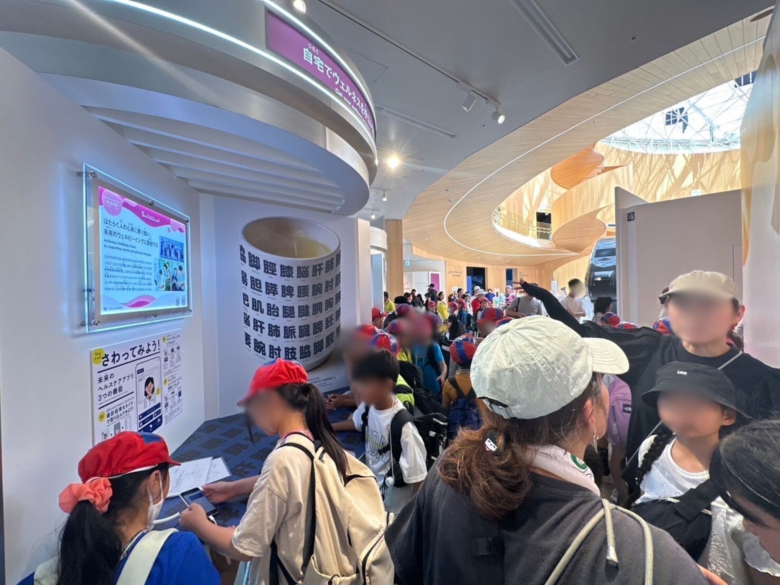【大阪万博出展・大手企業との協働へ】密着ドキュメンタリーが3年ぶりの再放送、助産師が広げる「孤育て」と仕事の両立支援の現在