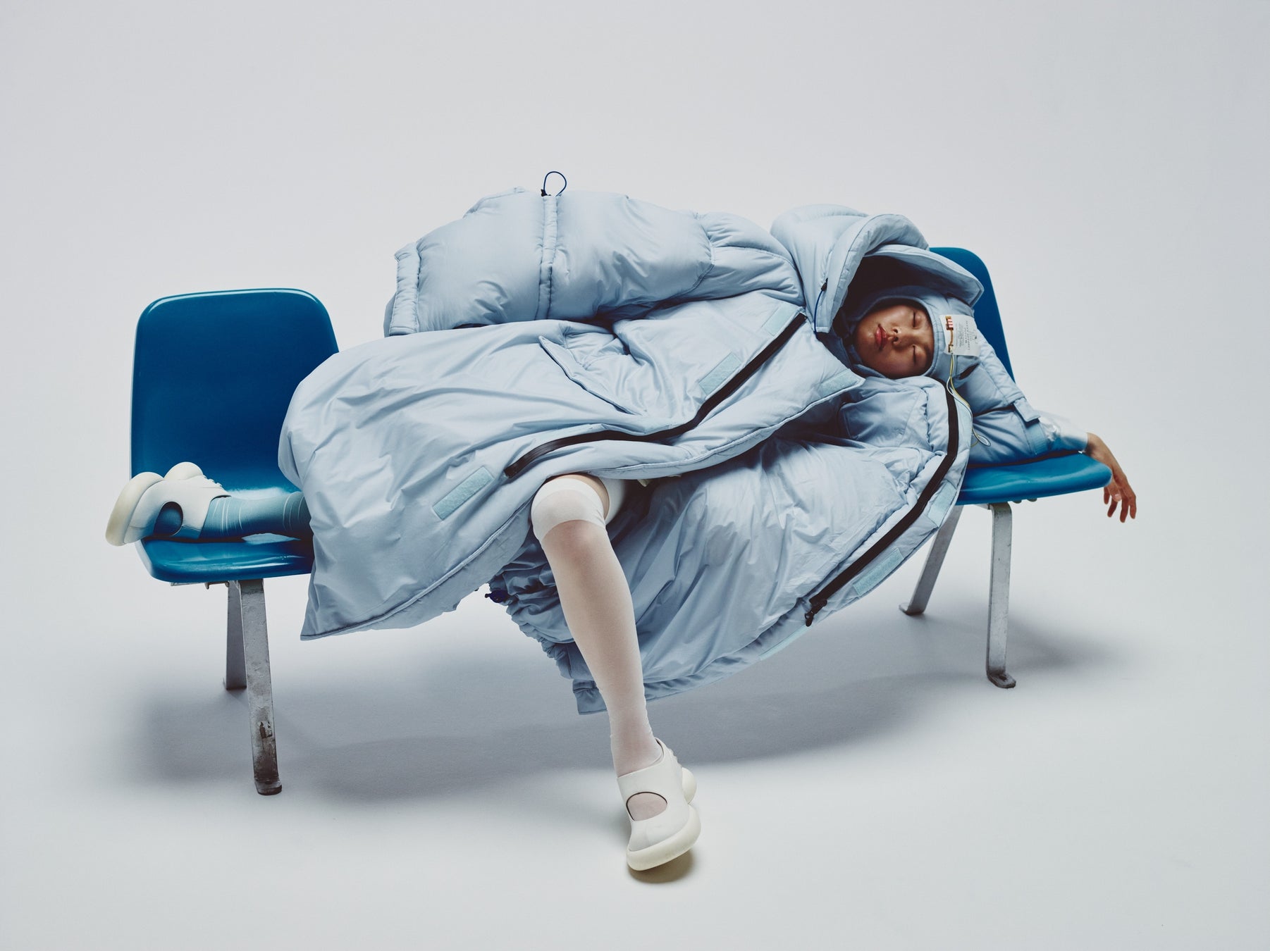 “持ち運べる睡眠”「ZZZN SLEEP APPAREL SYSTEM」が、フランスの国際的なデザイン賞「DNA Paris Design Awards 2026」プロダクト部門 グランプリを受賞
