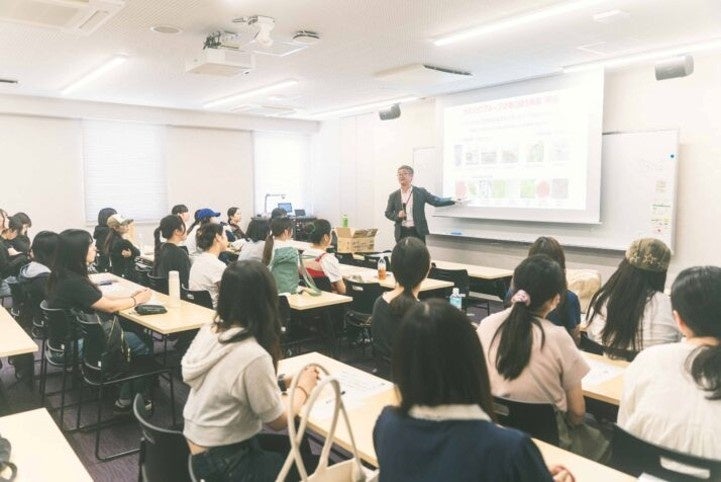 カネリョウ海藻、京都光華大学にて海藻をテーマにした出張授業を実施