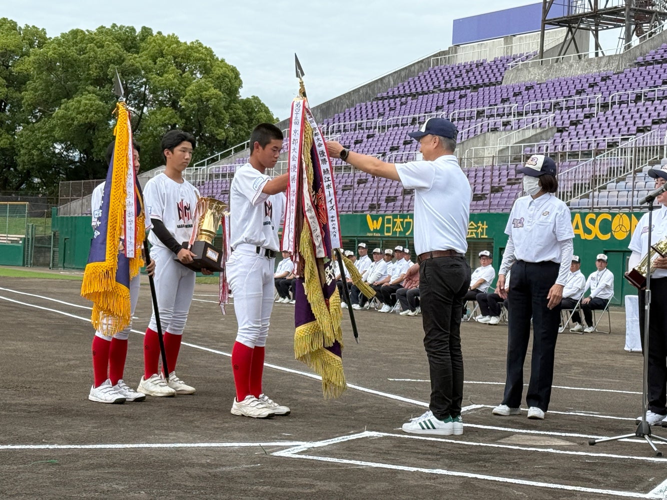 京都府知事杯、近畿・東海・北陸から少年野球48チームが集結　関西で美容室を展開するNYNYが「第46回京都大会」に協賛