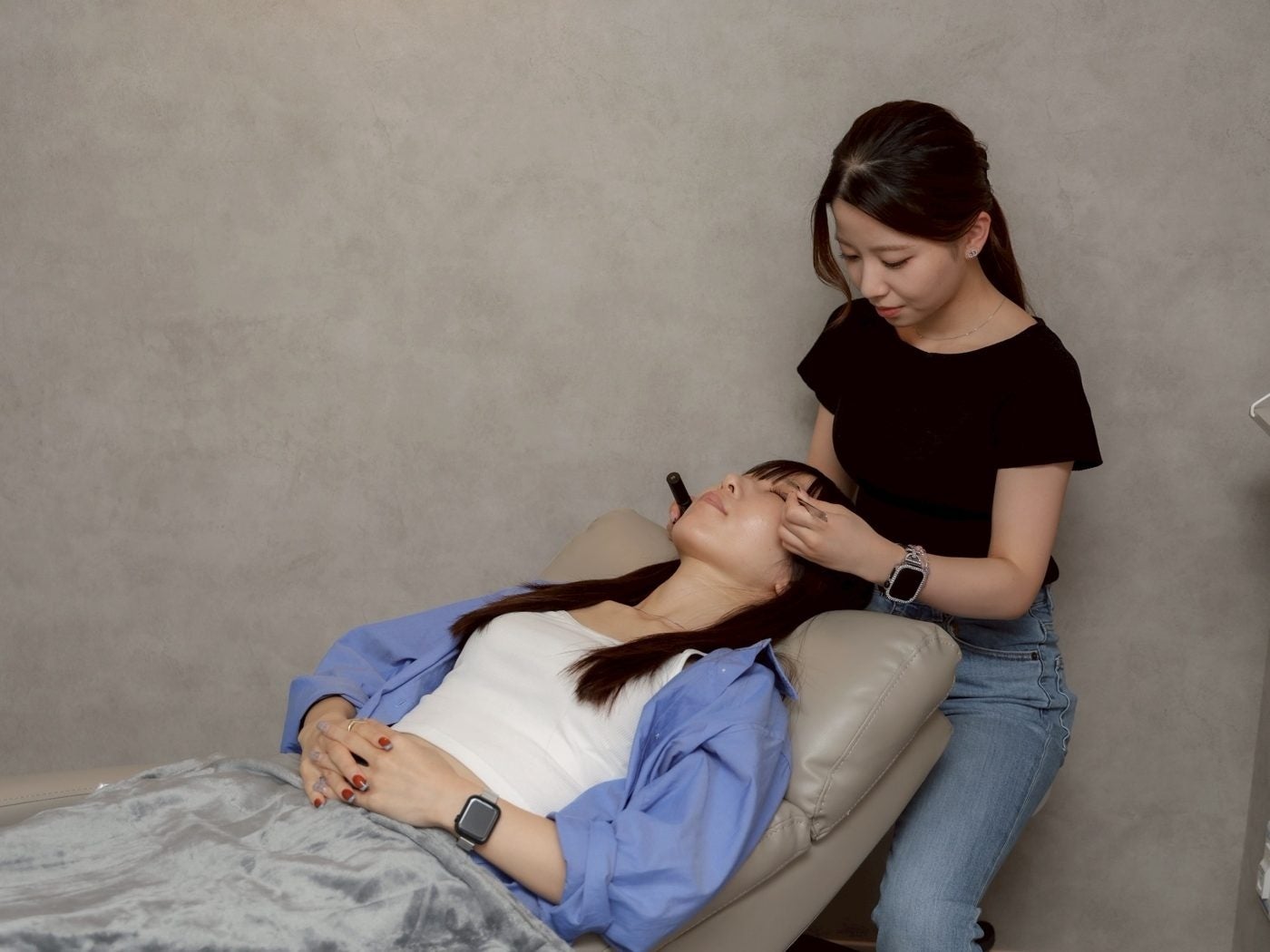「美容師免許を眠らせない」KATE stage LASH、現役スタッフ8名の転職・研修インタビューを公開