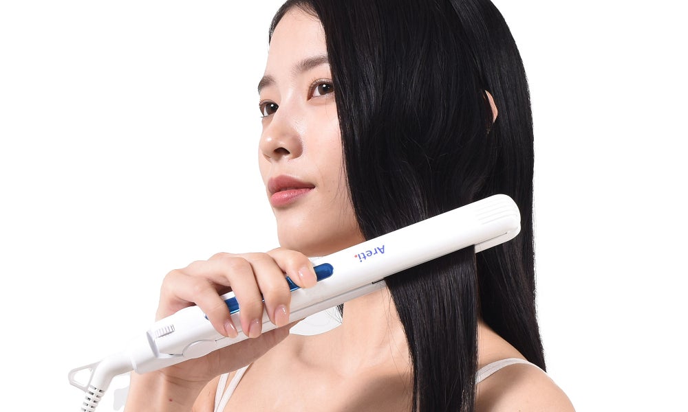 敬老の日・老人週間に、耳をふさがない“聞こえ”を贈る。イヤーカフ型集音器「Cearvol Liberte」を期間限定6,500円OFFで提供